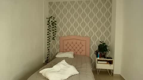 annalise goerts online show from December 19, 2025, 1:29 pm