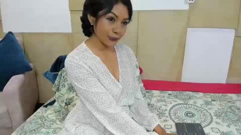 Anna online show from May 2, 2026, 3:39 pm
