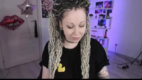 Snapshot of annanebula chatting on September 28, 2025, 3:28 pm Anna online show from September 28, 2025, 3:28 pm