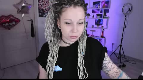 Snapshot of annanebula chatting on October 1, 2025, 4:46 pm Anna online show from October 1, 2025, 4:46 pm