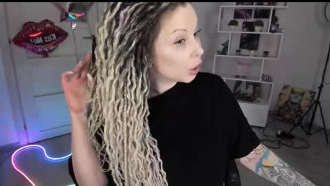 Snapshot of annanebula chatting on February 27, 2026, 4:07 pm Anna online show from February 27, 2026, 4:07 pm