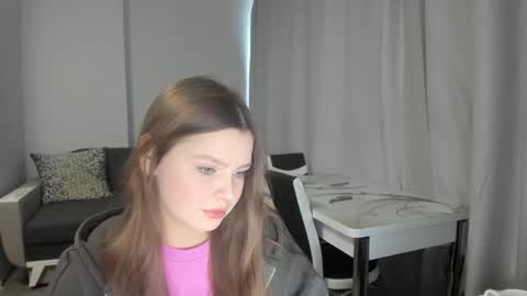 Anna online show from March 3, 2025, 3:20 pm