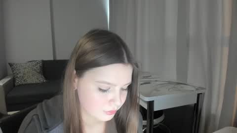 Anna online show from March 5, 2025, 3:18 pm