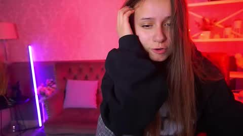 Anna online show from October 4, 2025, 8:29 pm