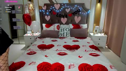 Snapshot of annasimonsj chatting on February 15, 2025, 12:48 am Anna online show from February 15, 2025, 12:48 am