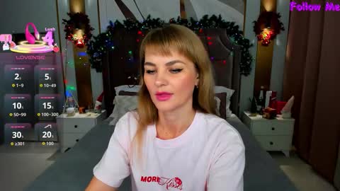 Snapshot of annasimonsj chatting on January 8, 2026, 12:57 am Anna online show from January 8, 2026, 12:57 am