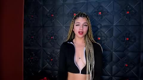 Snapshot of annavi_ chatting on October 17, 2025, 7:27 pm Annavi online show from October 17, 2025, 7:27 pm