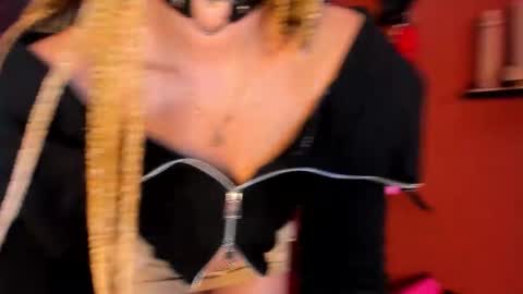 Snapshot of annavi_ chatting on October 23, 2025, 7:12 pm Annavi online show from October 23, 2025, 7:12 pm