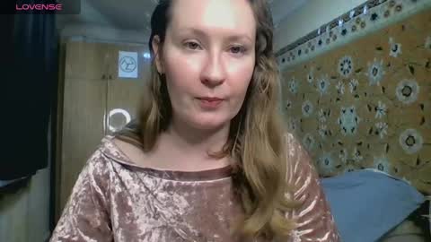 AnnaXLovers online show from May 7, 2026, 12:43 pm