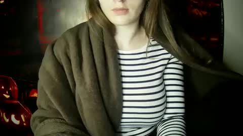 Snapshot of annbelll chatting on October 21, 2025, 5:13 pm Bella online show from October 21, 2025, 5:13 pm