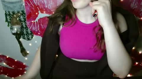 Snapshot of annbelll chatting on November 1, 2025, 7:27 pm Bella online show from November 1, 2025, 7:27 pm