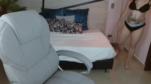 anne_blake online show from March 24, 2026, 12:32 pm