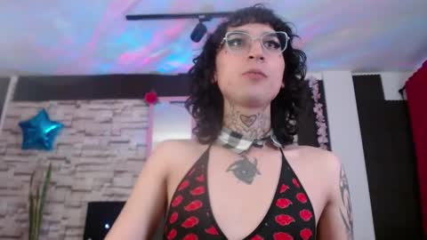 Snapshot of anne_castle86 chatting on September 25, 2025, 5:22 am Anne online show from September 25, 2025, 5:22 am