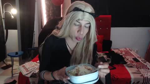 Snapshot of anne_castle86 chatting on October 11, 2025, 6:34 am Anne online show from October 11, 2025, 6:34 am