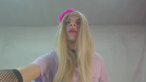 Snapshot of anne_castle86 chatting on October 29, 2025, 9:00 am Anne online show from October 29, 2025, 9:00 am