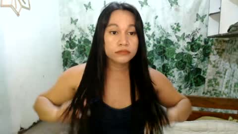 Snapshot of anne_hotaway chatting on July 20, 2026, 12:40 pm anne_hotaway online show from July 20, 2026, 12:40 pm
