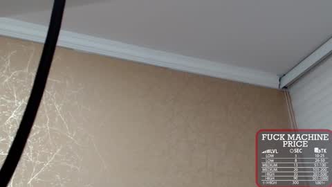 Snapshot of anne_julienne chatting on October 17, 2025, 10:34 pm       online show from October 17, 2025, 10:34 pm