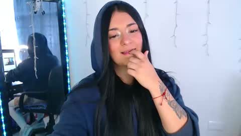 Anne  online show from May 7, 2026, 7:08 pm