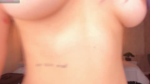 Snapshot of anne_mallow chatting on January 29, 2025, 3:54 am Ann online show from January 29, 2025, 3:54 am