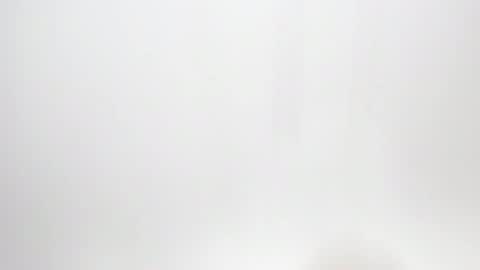 Annie  online show from November 7, 2025, 2:06 pm