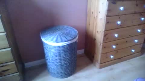 annecharlie online show from November 12, 2025, 1:55 pm