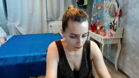 annedevrim online show from March 24, 2026, 7:02 am