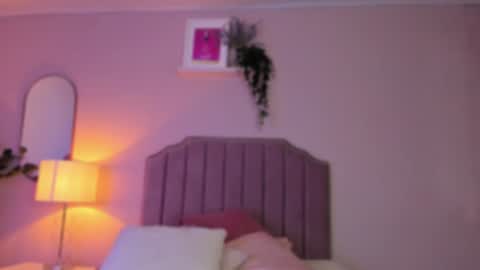 Snapshot of anneee_ chatting on December 12, 2024, 11:58 pm Anne online show from December 12, 2024, 11:58 pm