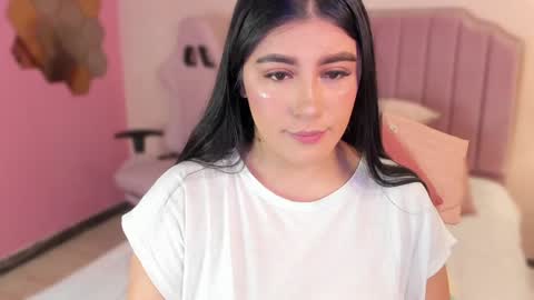 Snapshot of anneee_ chatting on January 26, 2025, 5:23 pm Anne online show from January 26, 2025, 5:23 pm