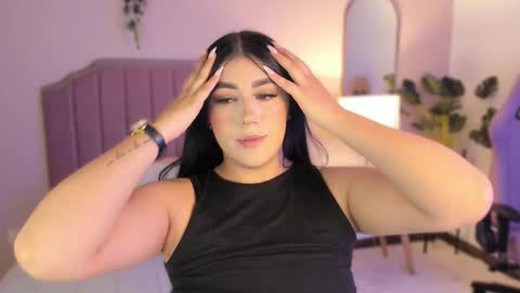 Snapshot of anneee_ chatting on March 1, 2025, 12:12 pm Anne online show from March 1, 2025, 12:12 pm