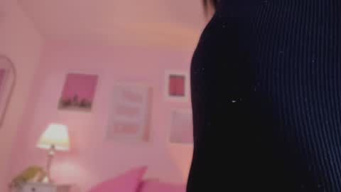 Snapshot of anneee_ chatting on March 12, 2025, 2:01 pm Anne online show from March 12, 2025, 2:01 pm