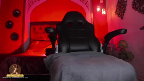 Anne  online show from January 29, 2025, 10:43 pm