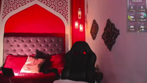 Anne  online show from March 7, 2025, 8:44 pm