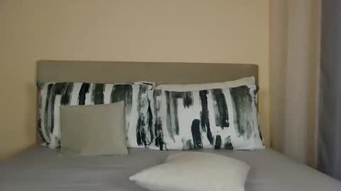 Snapshot of annesins chatting on October 7, 2025, 5:32 pm annesins online show from October 7, 2025, 5:32 pm