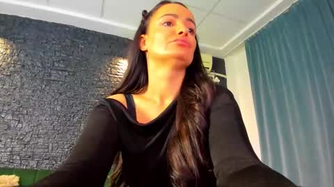 Snapshot of annesins chatting on October 25, 2025, 7:30 pm annesins online show from October 25, 2025, 7:30 pm