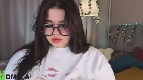 annette_nelsone online show from May 20, 2026, 2:07 am
