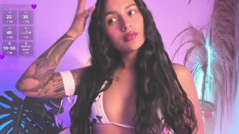 Snapshot of anngel_1 chatting on December 13, 2024, 10:45 pm Angel online show from December 13, 2024, 10:45 pm