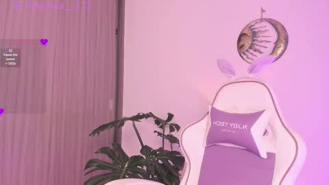 Snapshot of anngel_1 chatting on February 16, 2025, 4:21 pm Angel online show from February 16, 2025, 4:21 pm