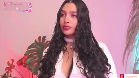 Angel online show from November 20, 2025, 3:45 pm