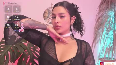 Angel online show from December 5, 2025, 5:20 pm