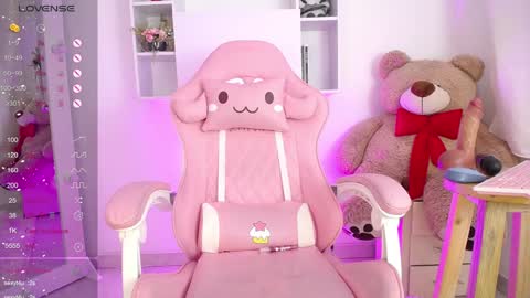 Snapshot of anni99_ chatting on December 12, 2024, 4:32 pm Anni online show from December 12, 2024, 4:32 pm