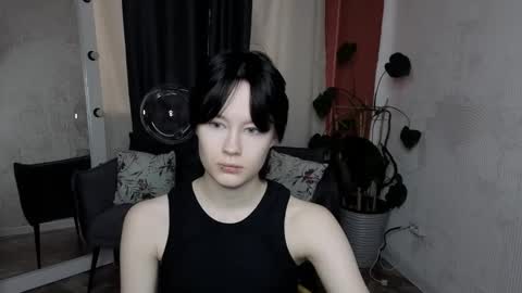 Anni online show from March 12, 2026, 11:49 am