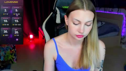 Annie online show from October 26, 2025, 9:21 pm