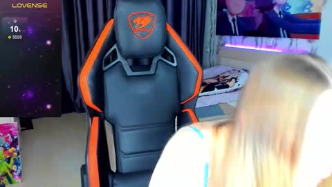 Annie online show from February 24, 2026, 6:28 pm