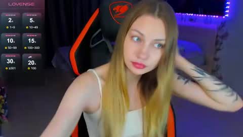 Annie online show from June 14, 2026, 7:49 pm