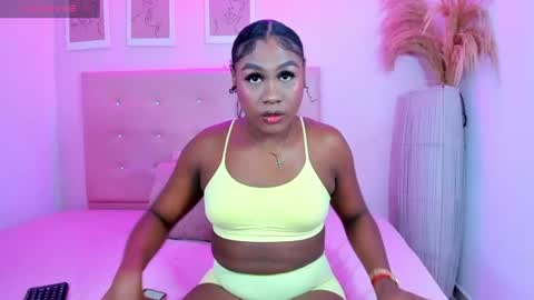 annie_dolce_ online show from June 11, 2026, 1:09 pm