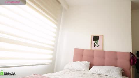 Snapshot of annie_es chatting on April 10, 2026, 2:33 pm Annie online show from April 10, 2026, 2:33 pm