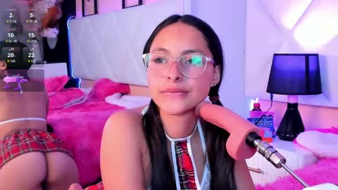 Snapshot of annie_lought chatting on February 21, 2025, 1:11 pm online show from February 21, 2025, 1:11 pm