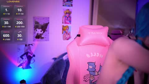 Snapshot of annie_may_may chatting on December 8, 2024, 2:52 pm Annie May   online show from December 8, 2024, 2:52 pm