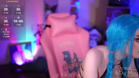 Snapshot of annie_may_may chatting on March 8, 2025, 3:02 pm Annie May   online show from March 8, 2025, 3:02 pm