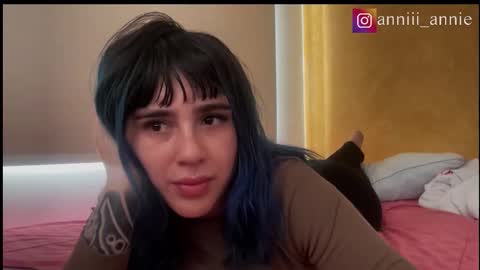 Snapshot of annie_snow_ chatting on September 12, 2025, 8:09 pm JEANNE no olvides seguirme dont forget follow me  uu online show from September 12, 2025, 8:09 pm